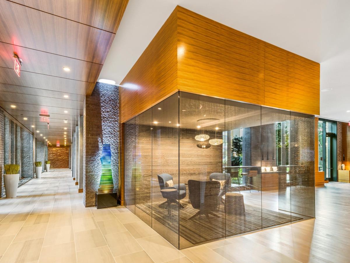 Bluebird Suites At Reston Town Center - thumb 26