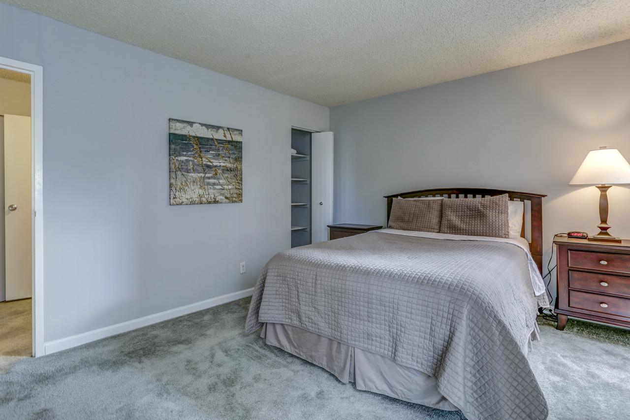 Pentagon City Apartments - thumb 2