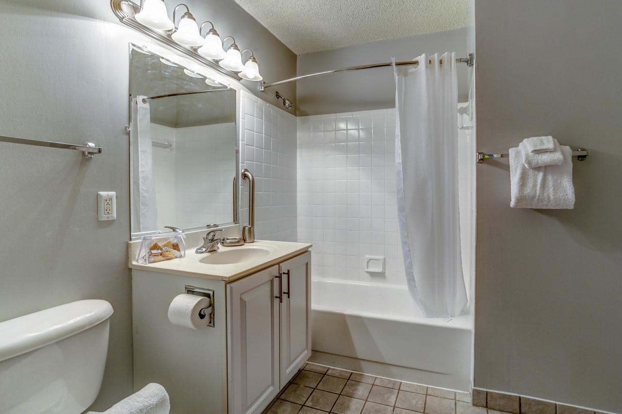 Pentagon City Apartments - thumb 1