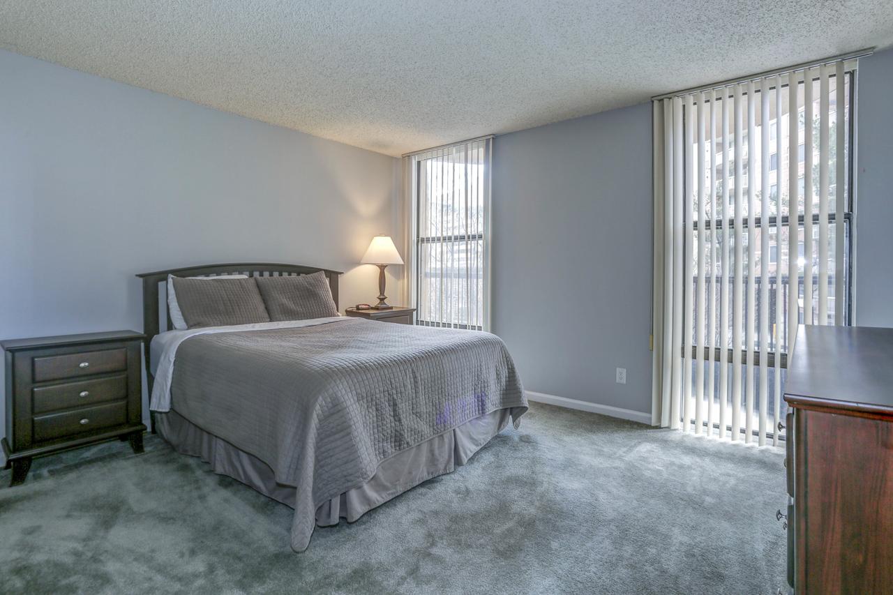 Pentagon City Apartments - thumb 3