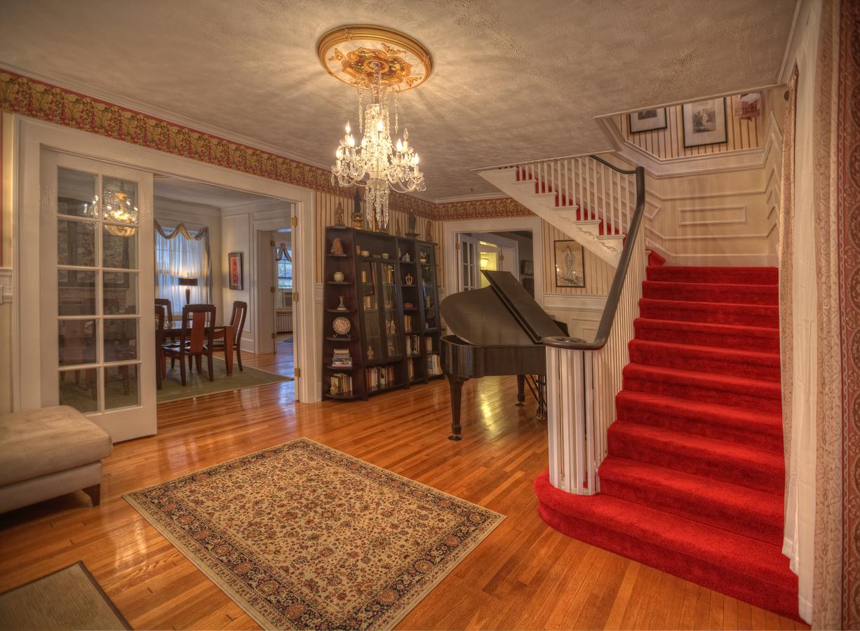 Bluefield Inn - thumb 0