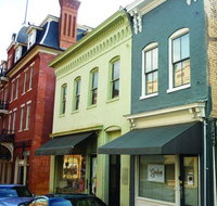 The Storefront - USA Accommodation