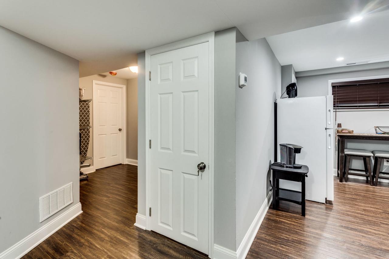 5300 Fillmore Lower Level - thumb 5