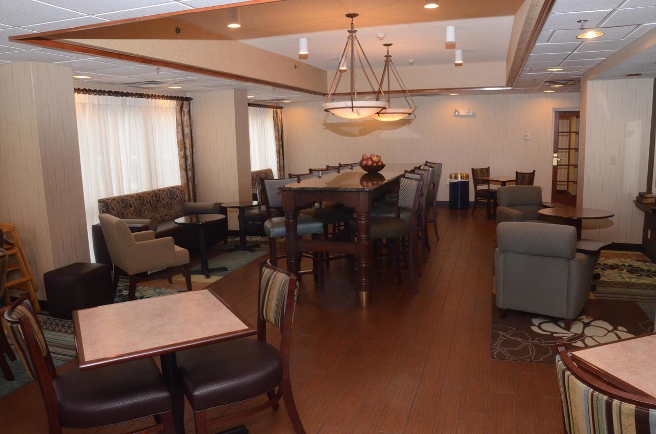 Hampton Inn Abingdon - thumb 12