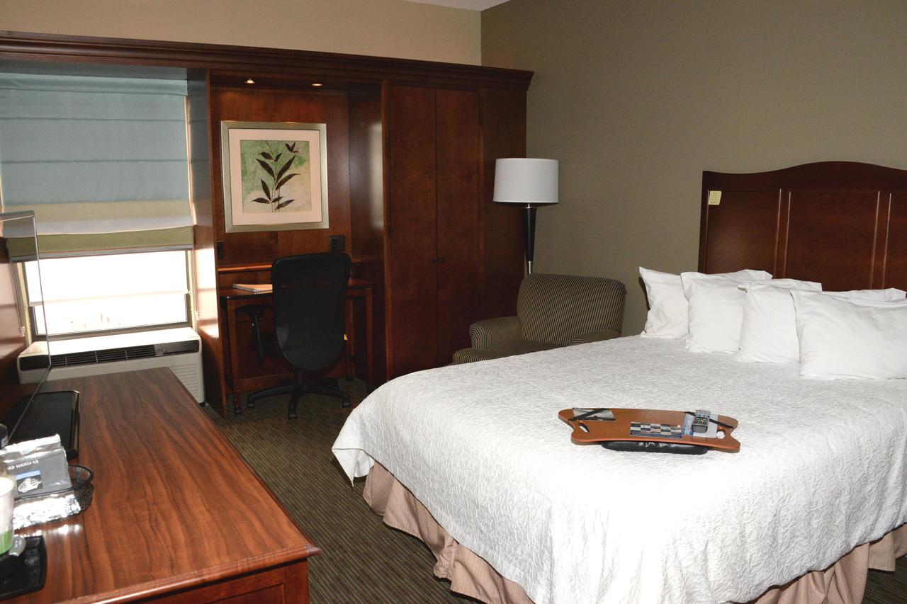 Hampton Inn Abingdon - thumb 22