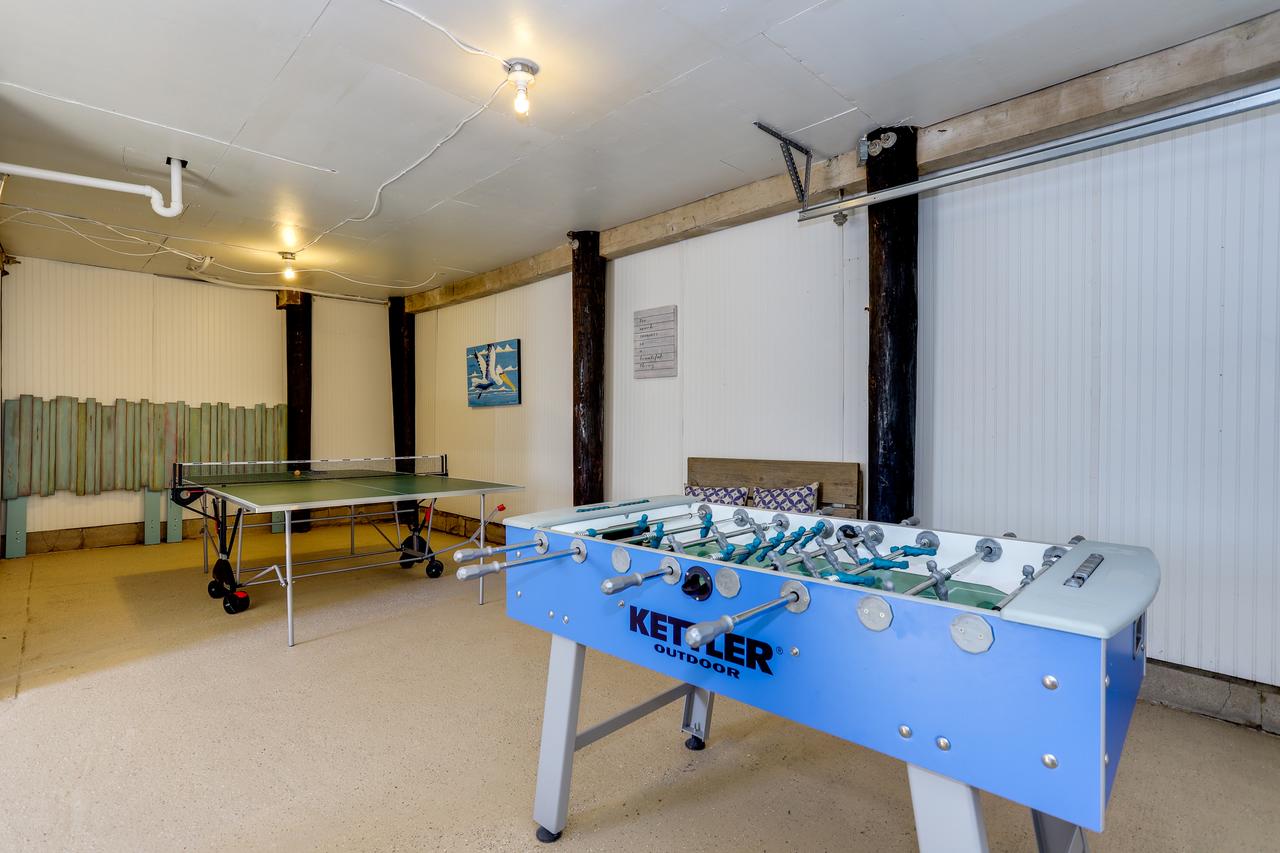 Cozy Beach Cottage, Wave Watching Delight! Sleeps 10! - thumb 7