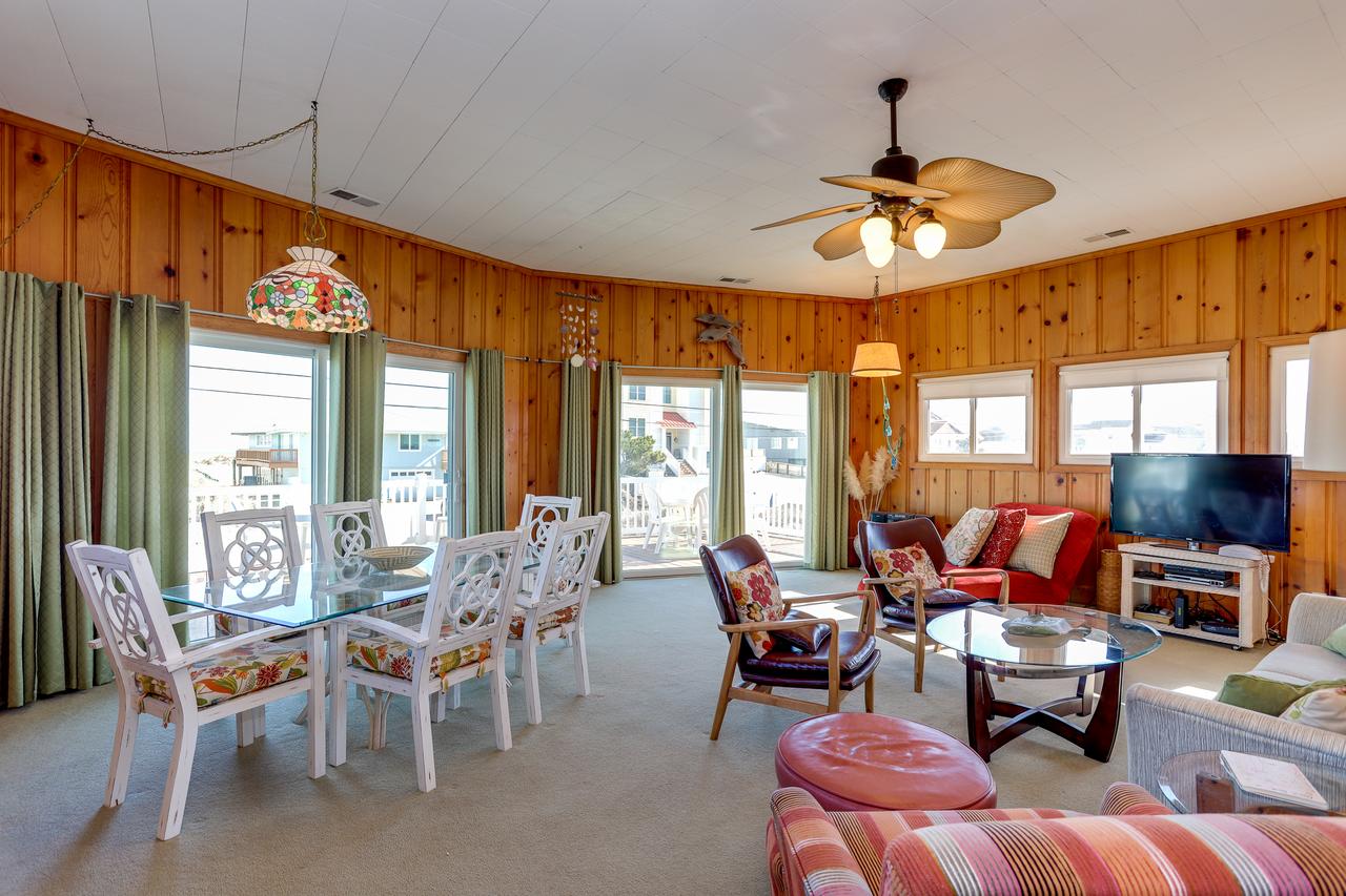 Cozy Beach Cottage, Wave Watching Delight! Sleeps 10! - thumb 25