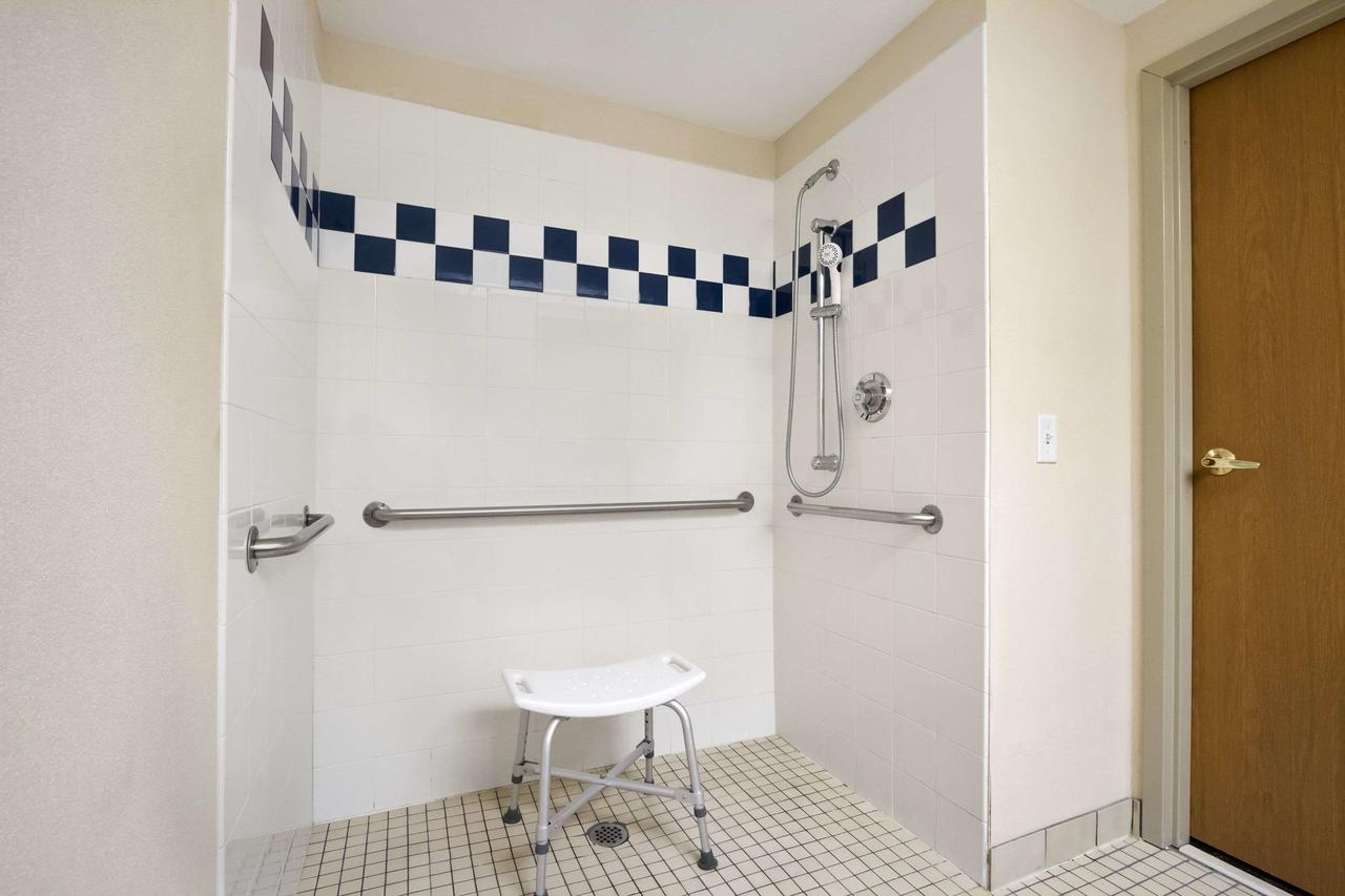 Ramada By Wyndham SeaTac Airport - thumb 35