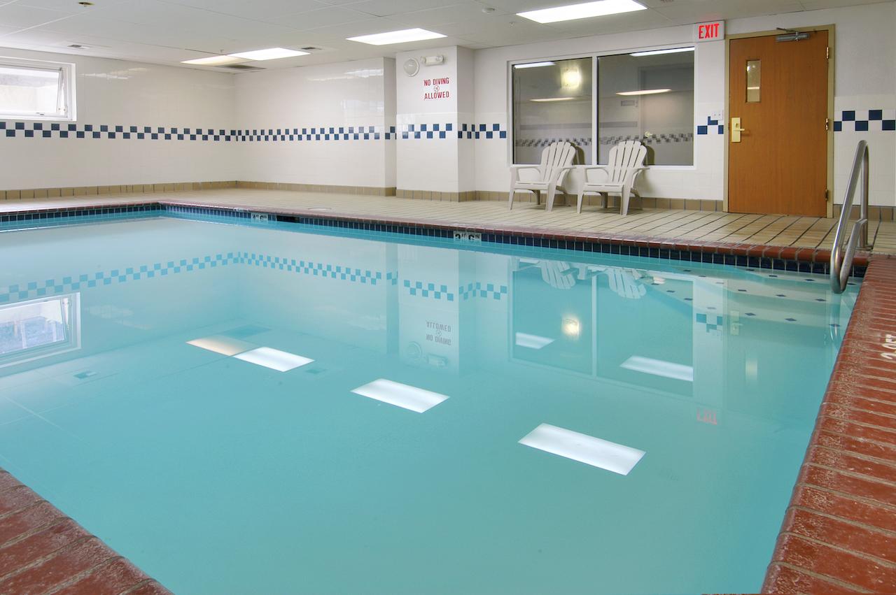 Ramada By Wyndham SeaTac Airport - thumb 2