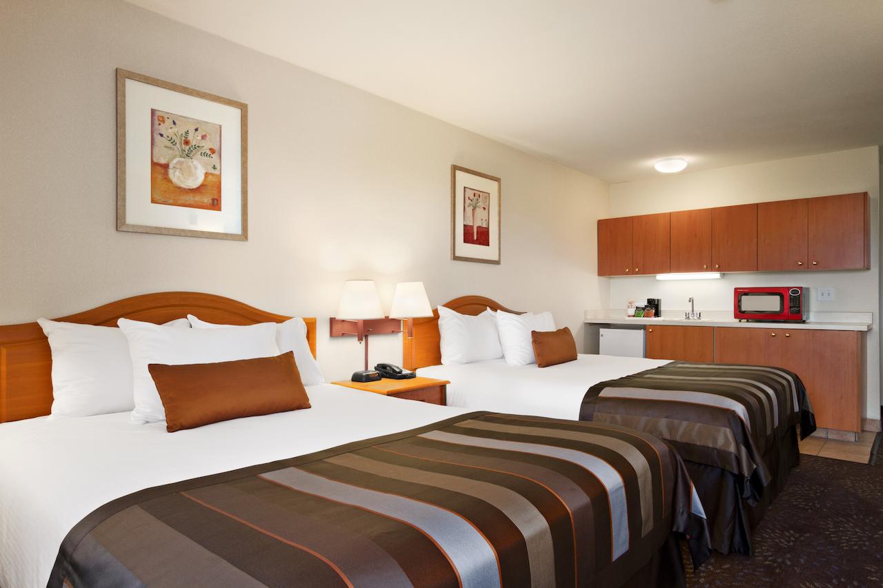 Ramada By Wyndham SeaTac Airport - thumb 7
