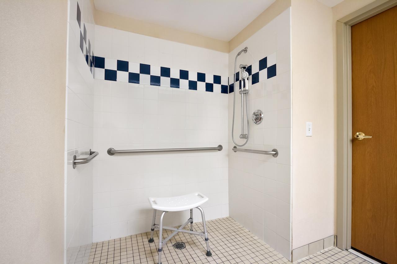 Ramada By Wyndham SeaTac Airport - thumb 10