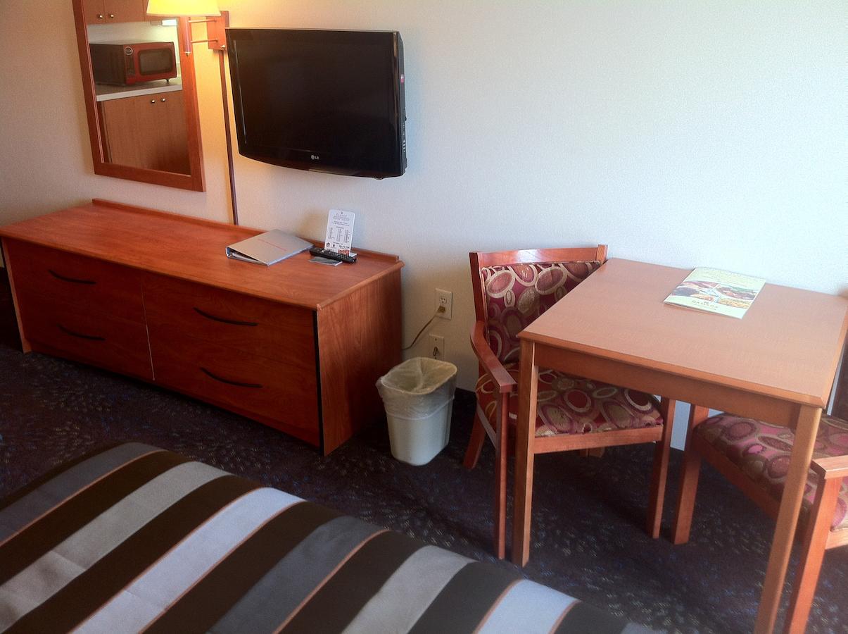 Ramada By Wyndham SeaTac Airport - thumb 21