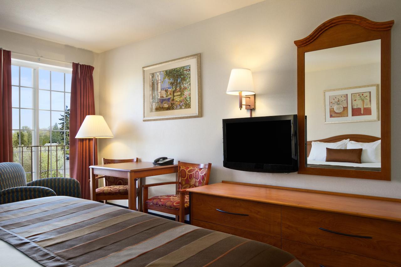 Ramada By Wyndham SeaTac Airport - thumb 16