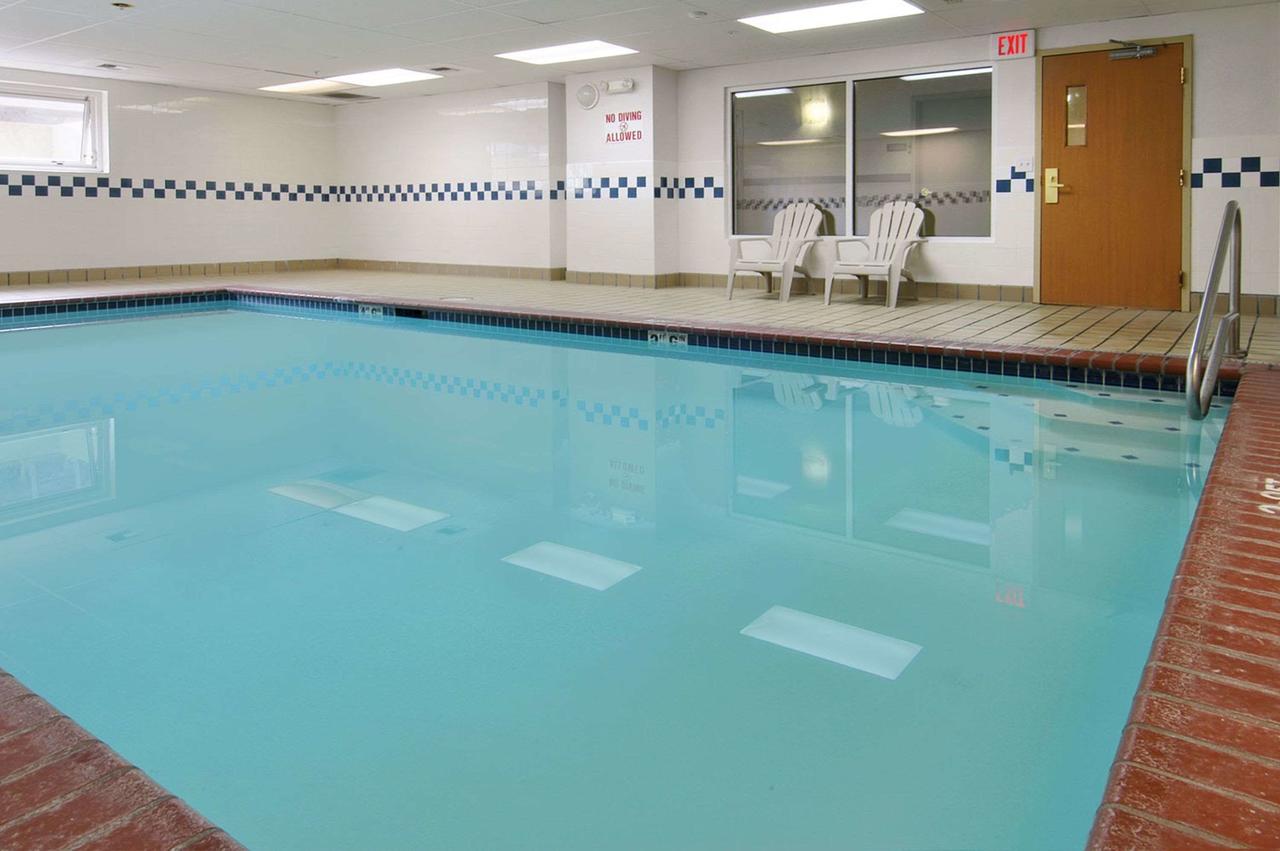 Ramada By Wyndham SeaTac Airport - thumb 32