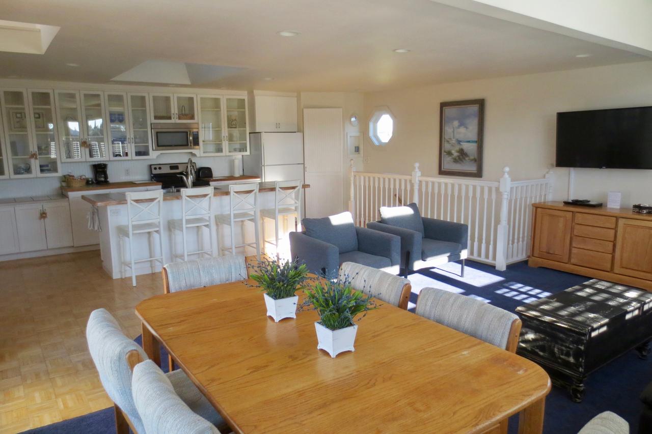 Boardwalk Cottages - thumb 35