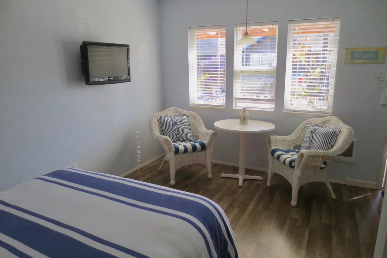 Boardwalk Cottages - thumb 5