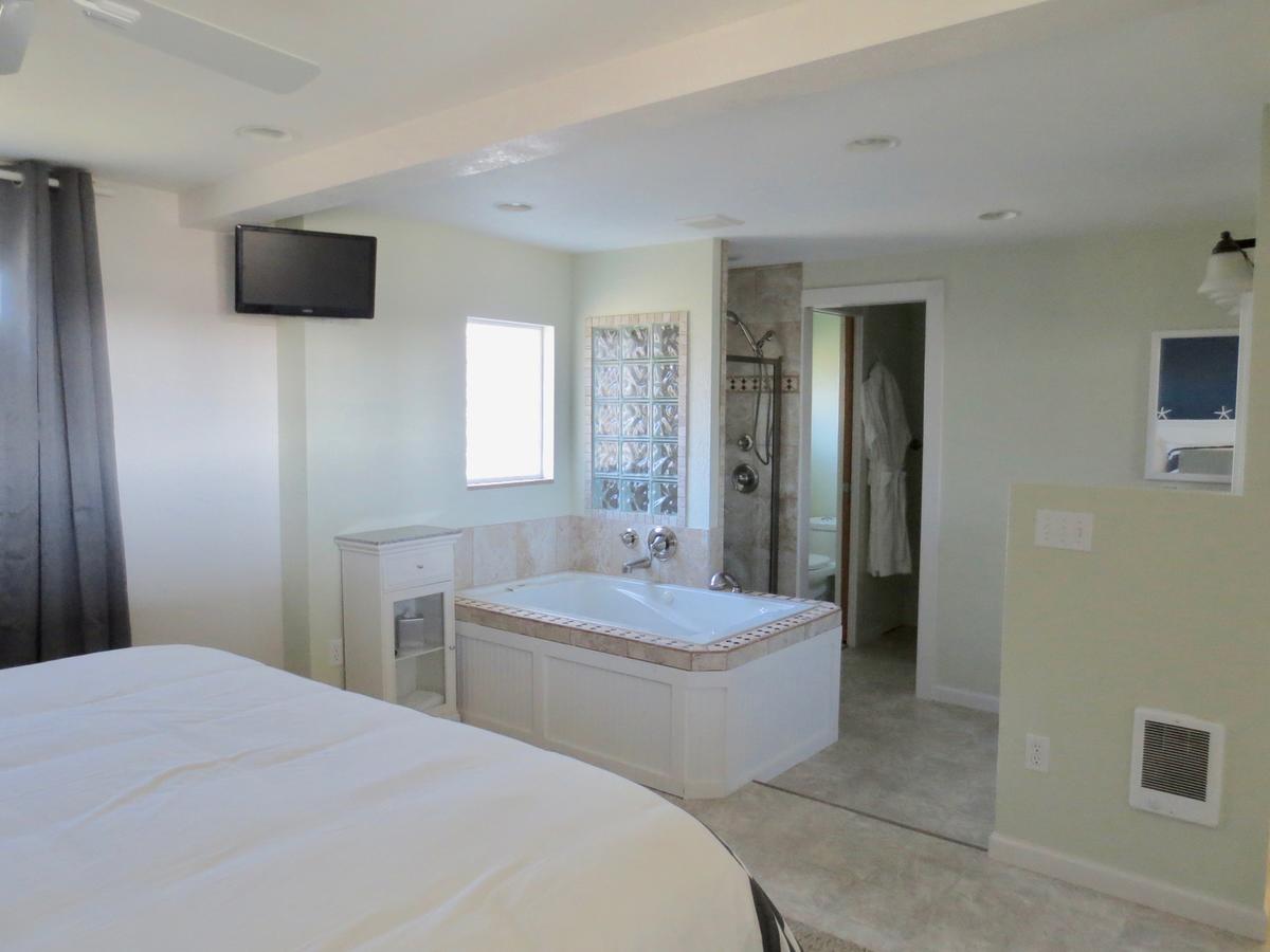 Boardwalk Cottages - thumb 28