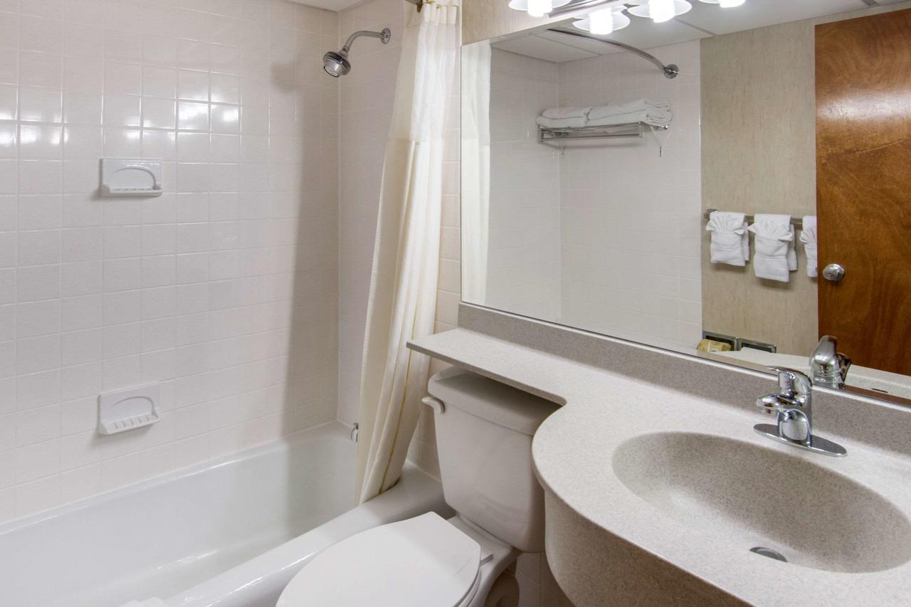 Quality Inn Spokane, Downtown 4th Avenue - thumb 23