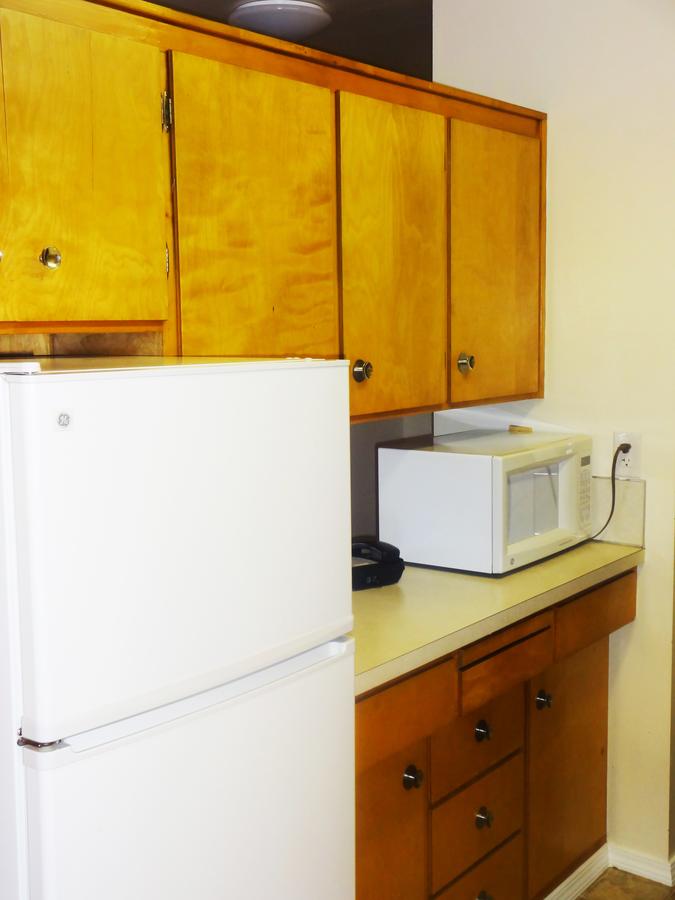 University Motel Suites - thumb 9