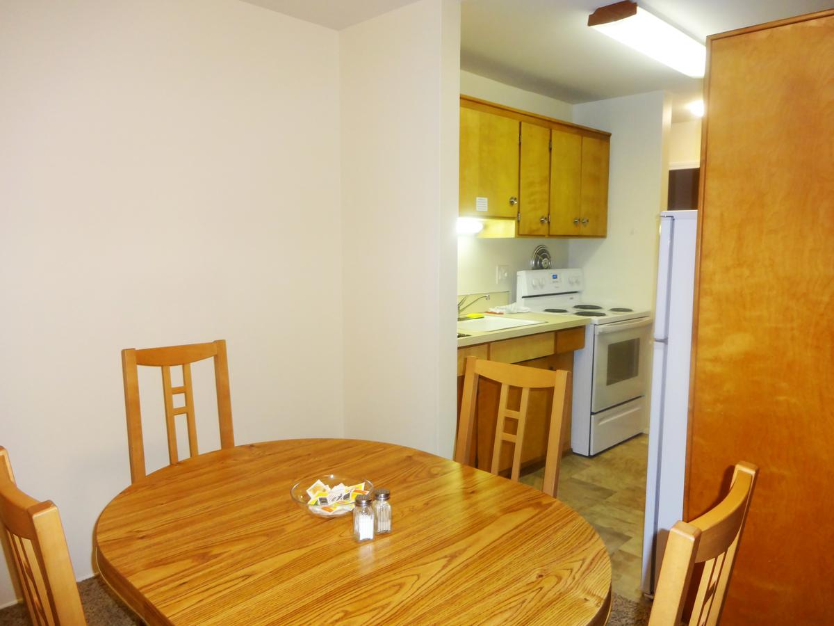 University Motel Suites - thumb 8