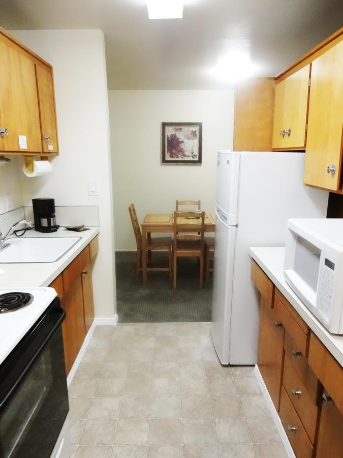 University Motel Suites - thumb 5