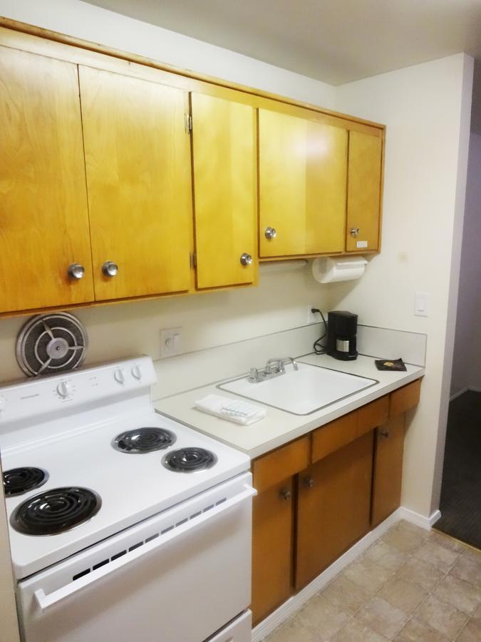 University Motel Suites - thumb 7