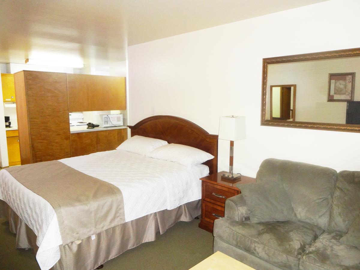 University Motel Suites - thumb 16