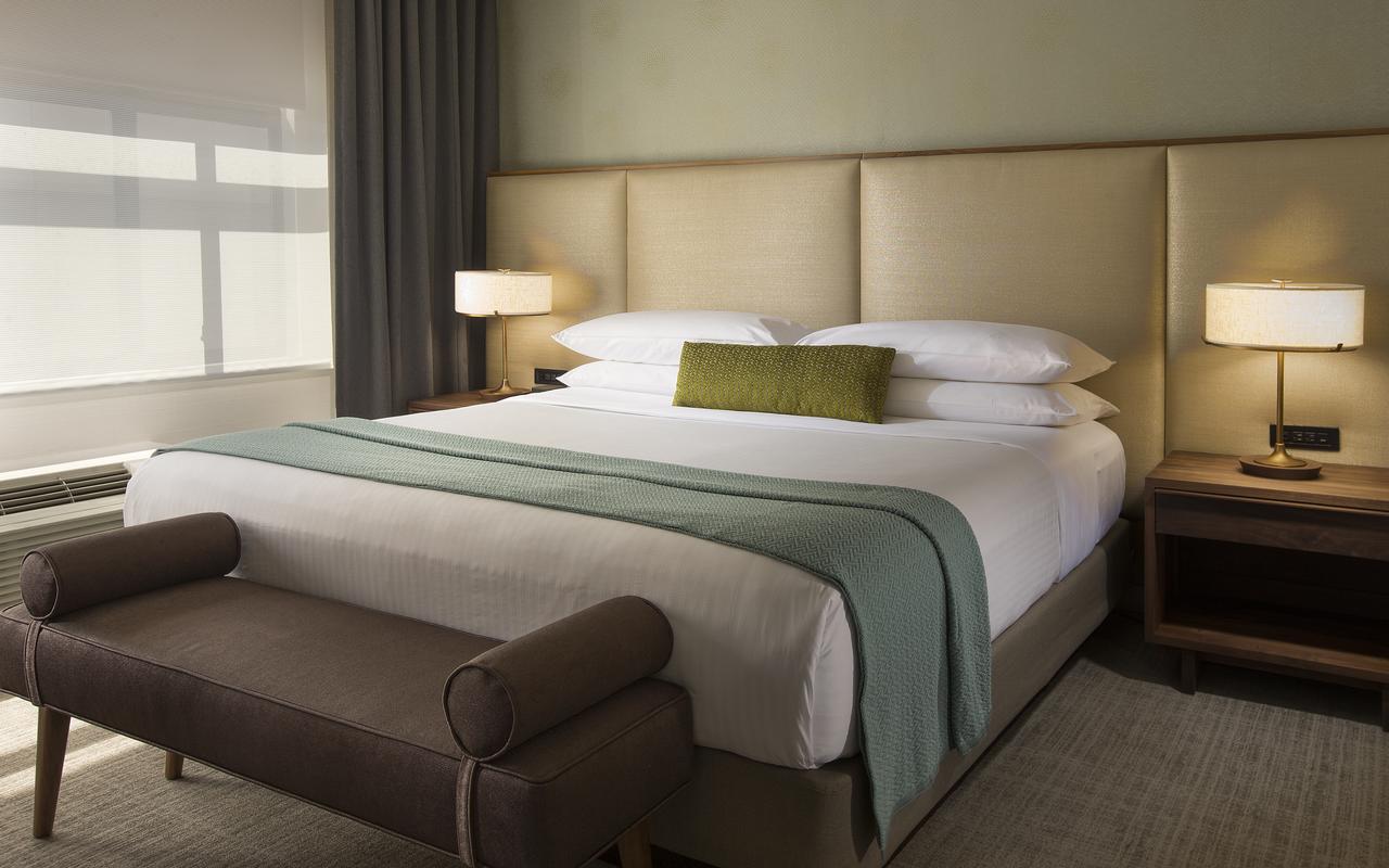 The Paramount Hotel - thumb 2