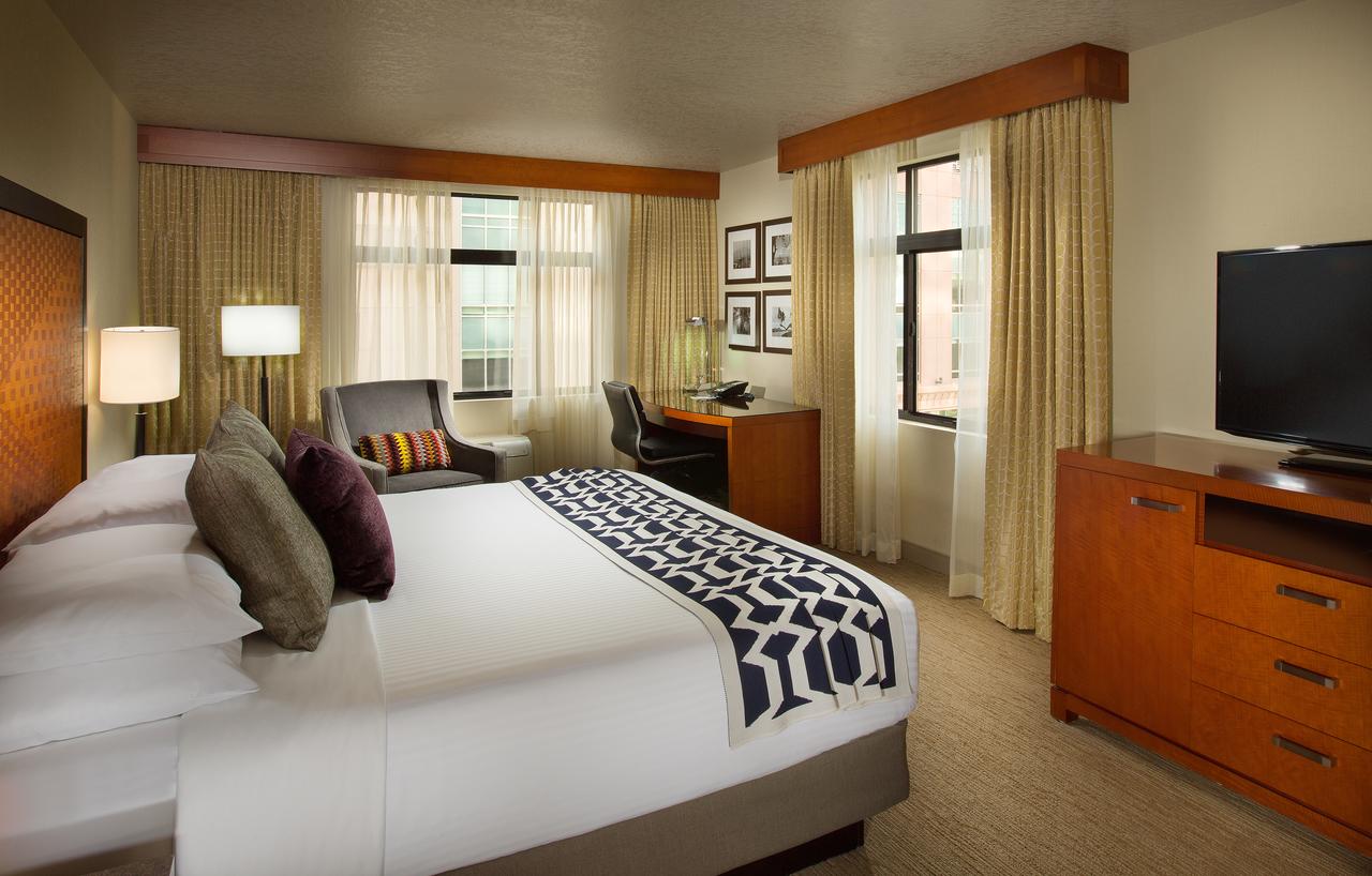 The Paramount Hotel - thumb 13