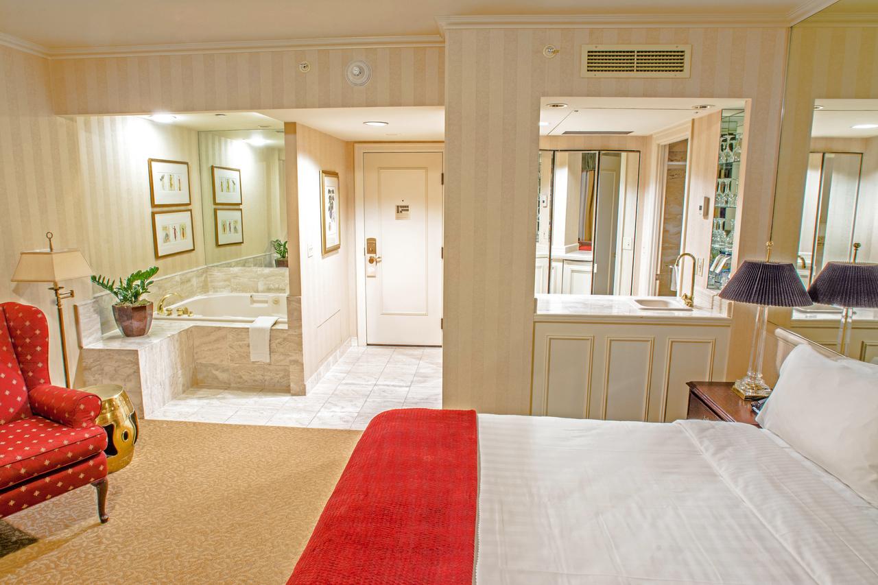 Mayflower Park Hotel - thumb 11