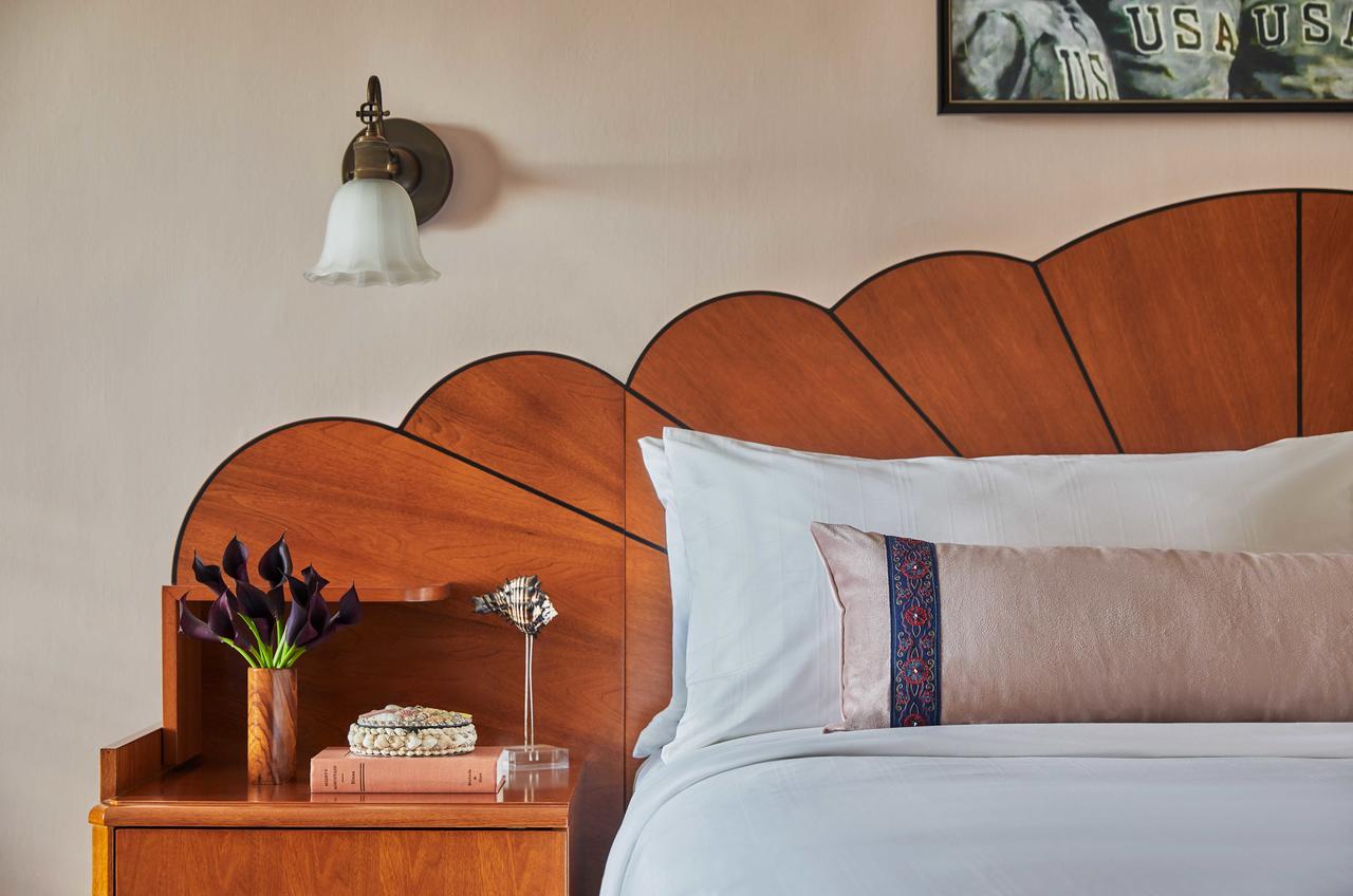 Graduate Seattle - thumb 21