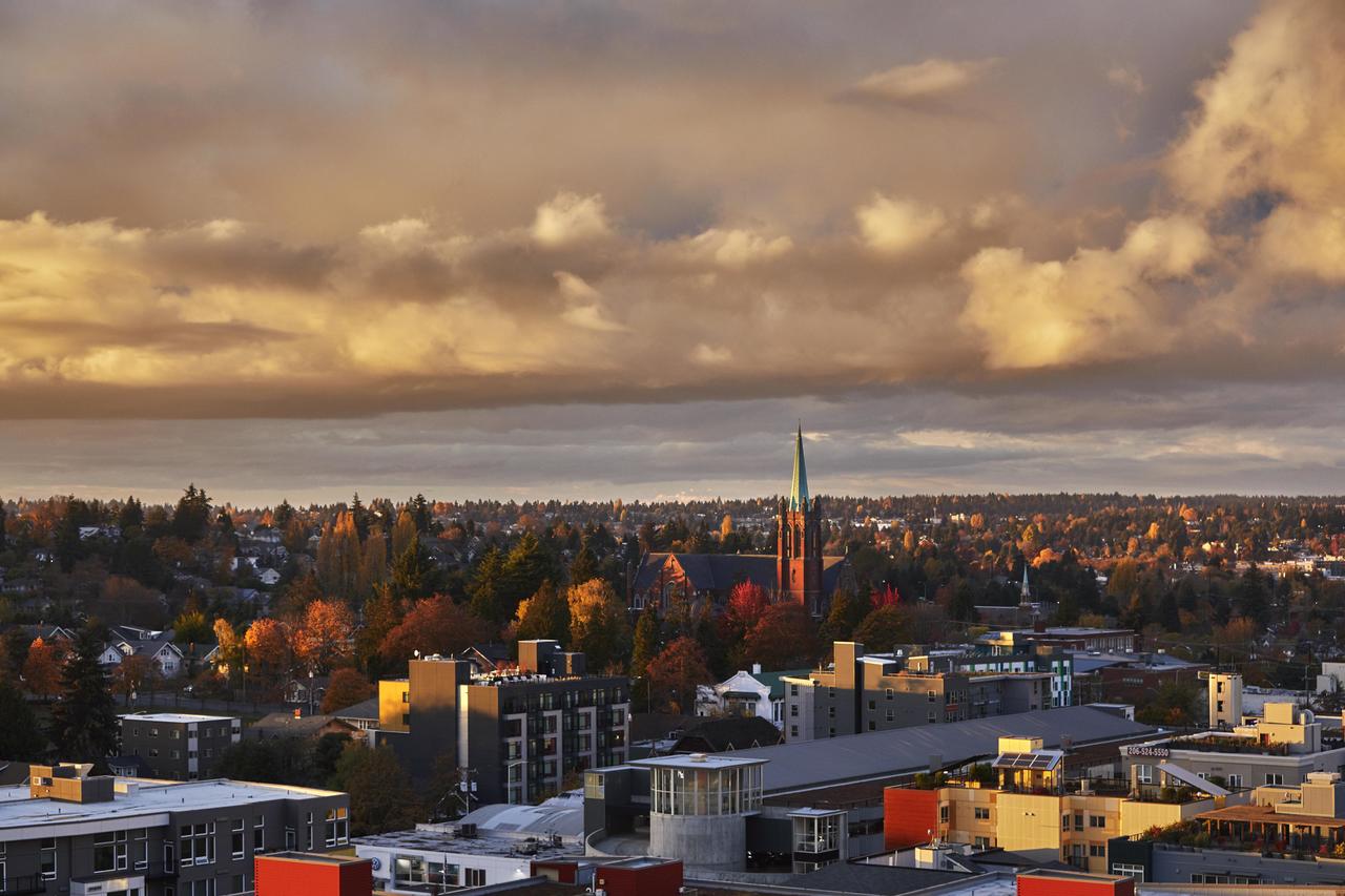 Graduate Seattle - thumb 7