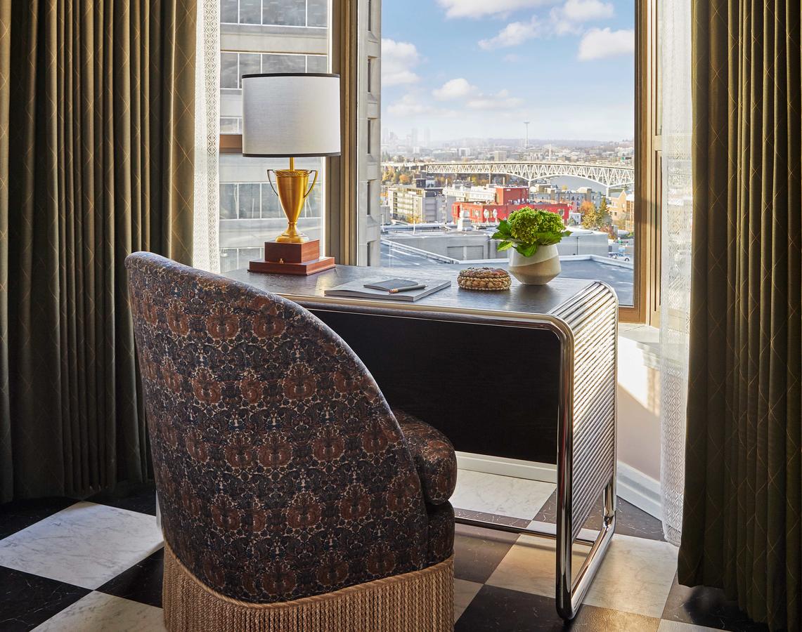 Graduate Seattle - thumb 34