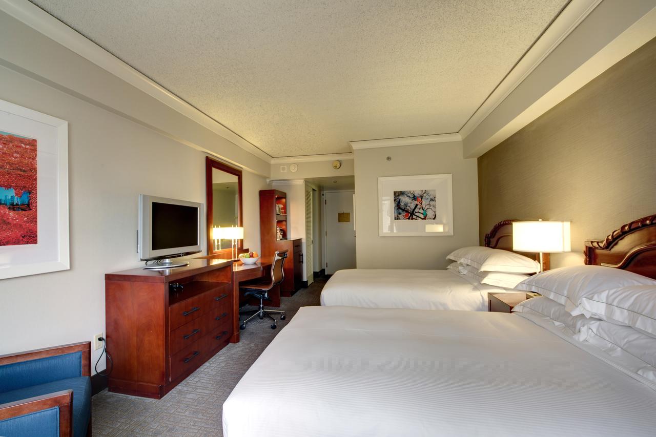 Hilton Seattle - thumb 8