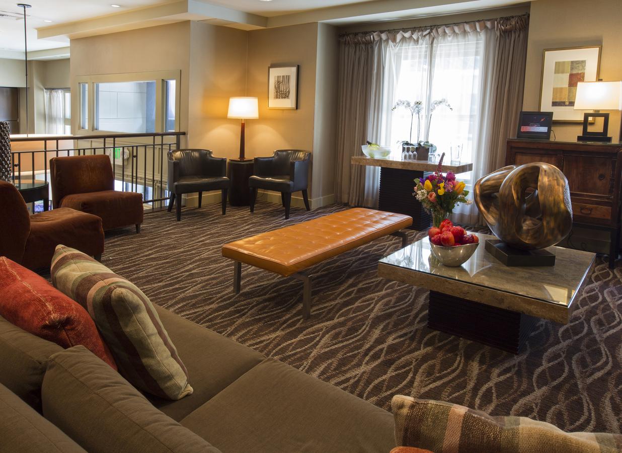 Executive Hotel Pacific - thumb 18