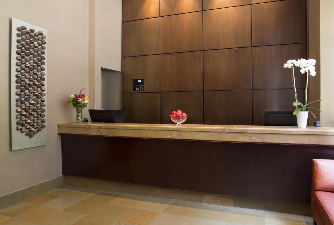 Executive Hotel Pacific - thumb 12