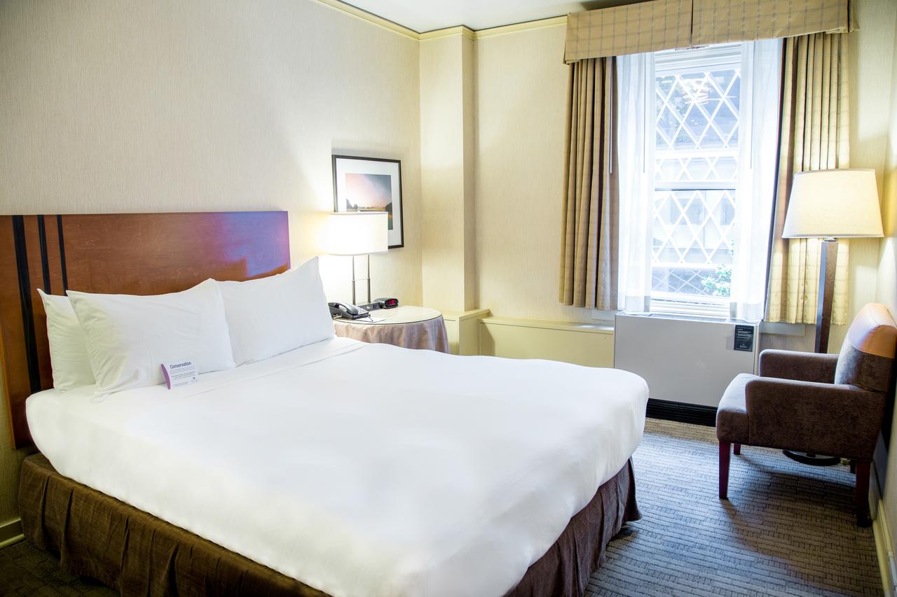 Executive Hotel Pacific - thumb 8