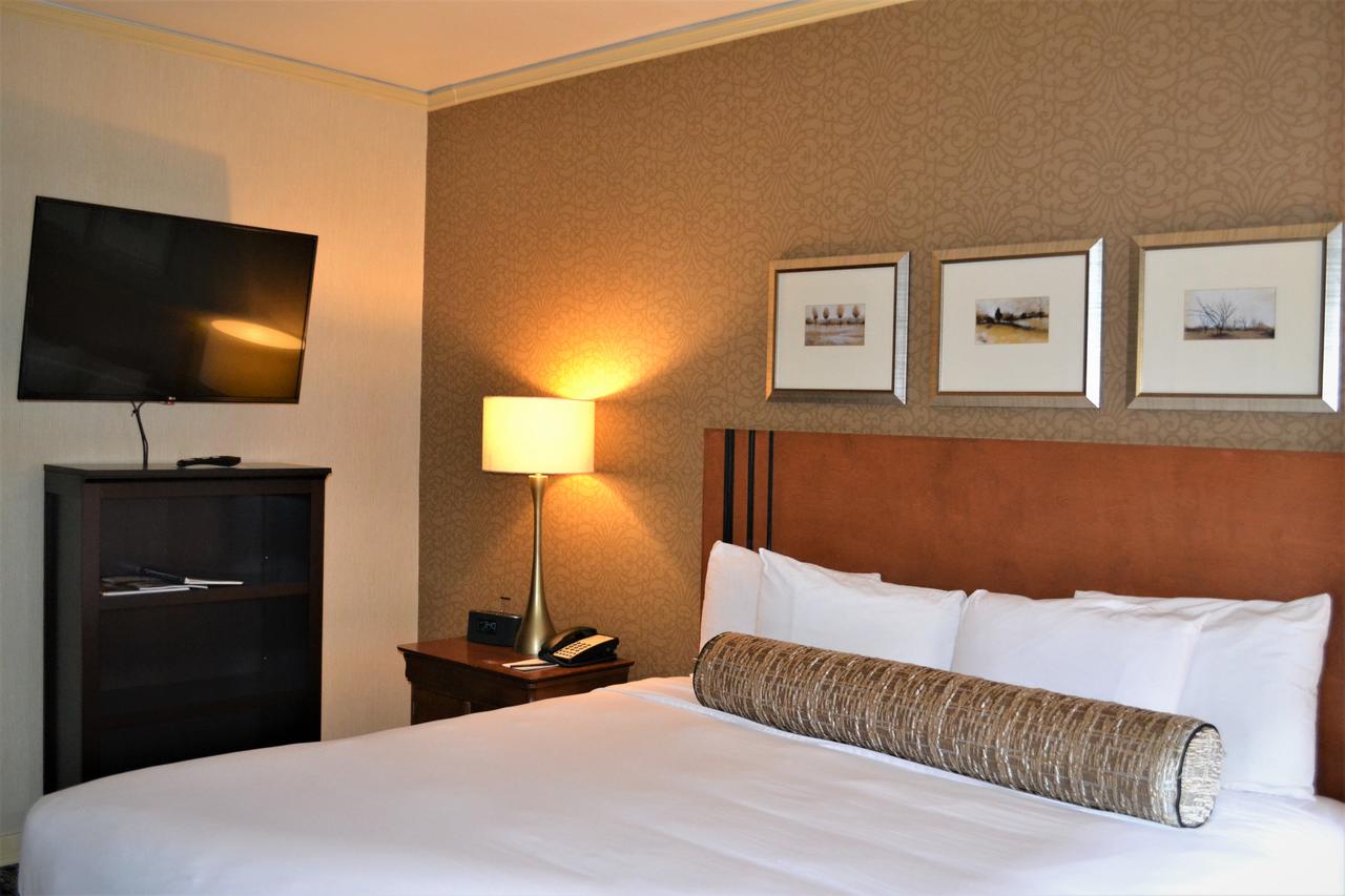 Executive Hotel Pacific - thumb 22