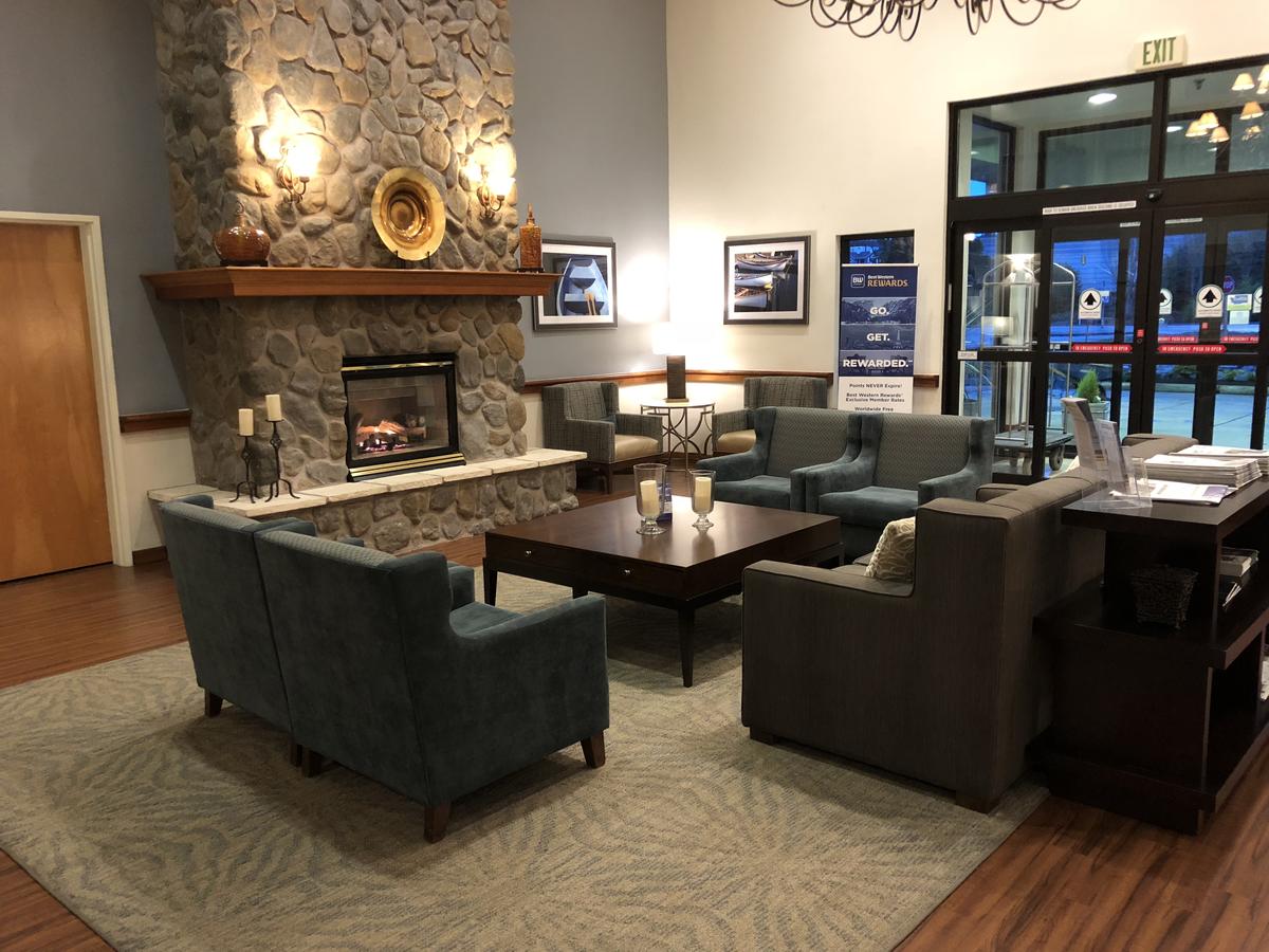 Best Western Plus Edmonds Harbor Inn - thumb 22