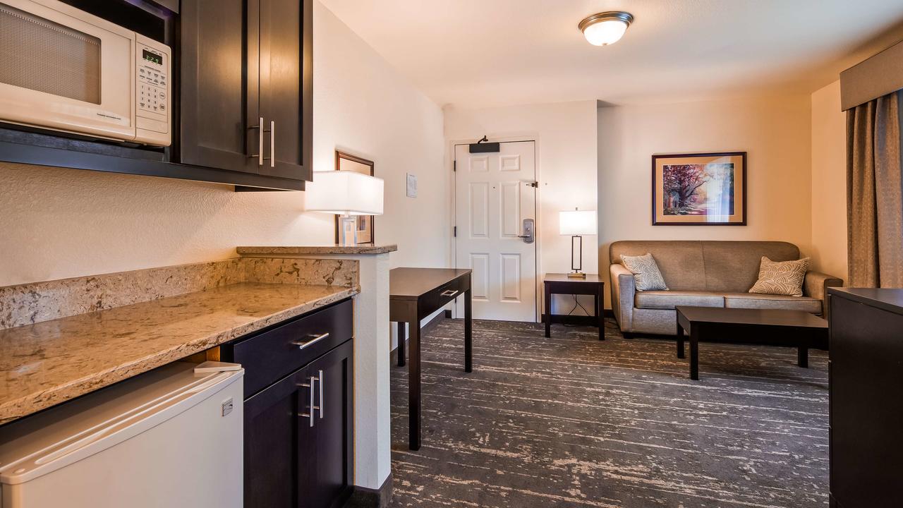 Best Western Plus Edmonds Harbor Inn - thumb 31