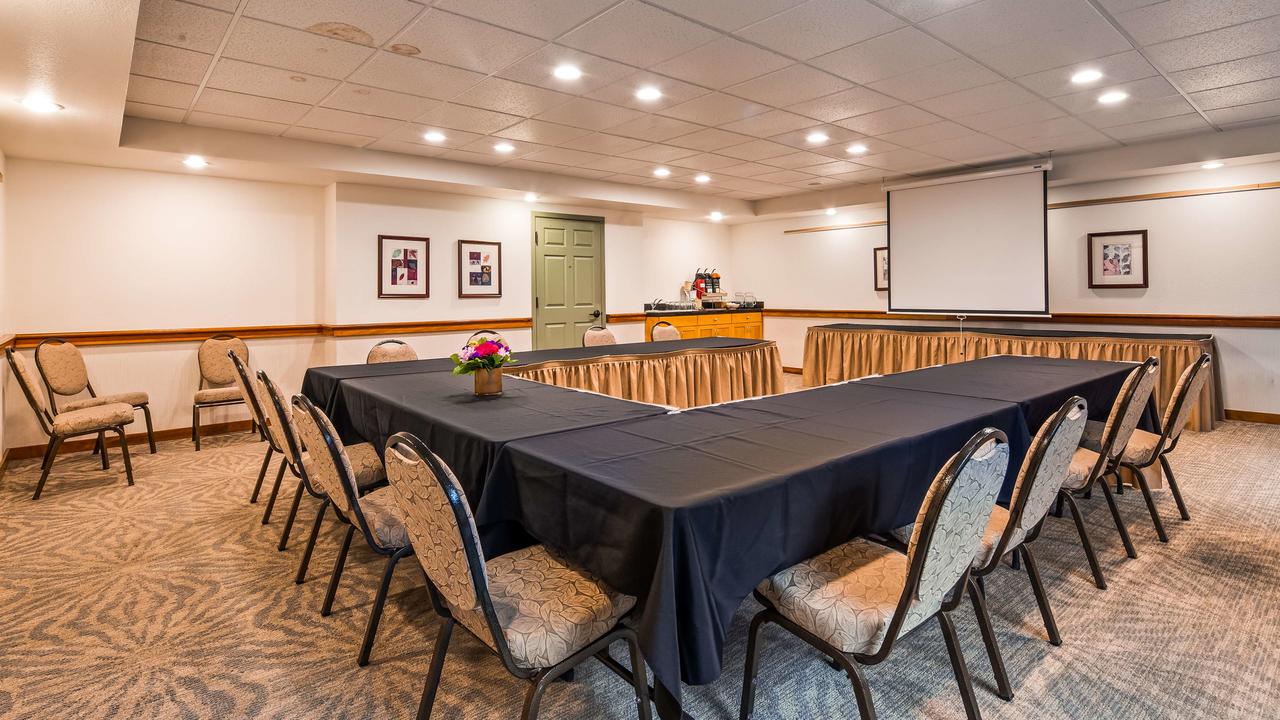 Best Western Plus Edmonds Harbor Inn - thumb 34