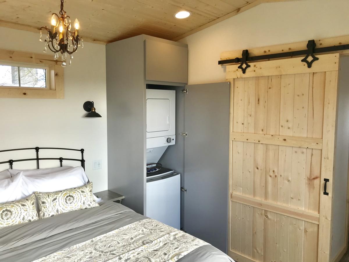 Oostema Farmstead Inn Tiny House - thumb 12