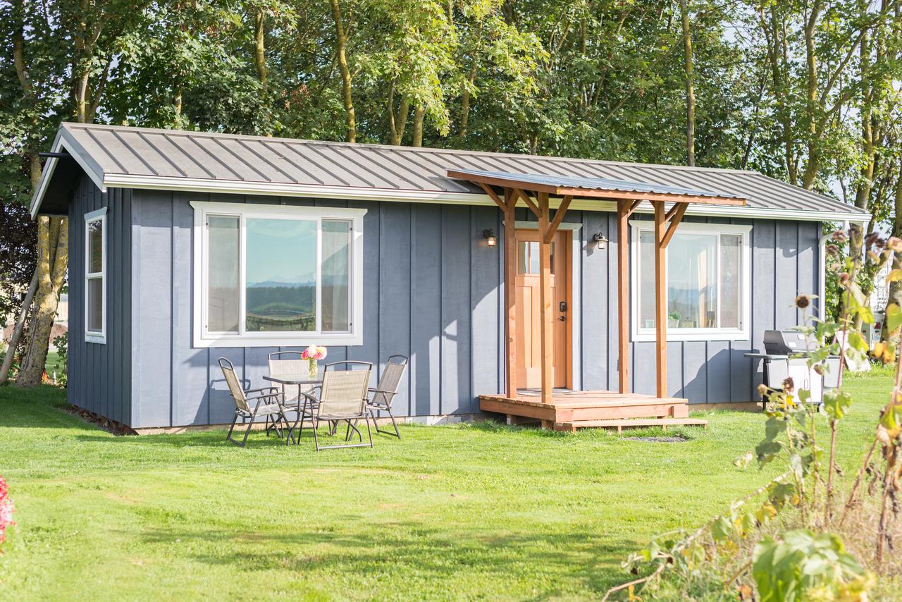 Oostema Farmstead Inn Tiny House - thumb 2