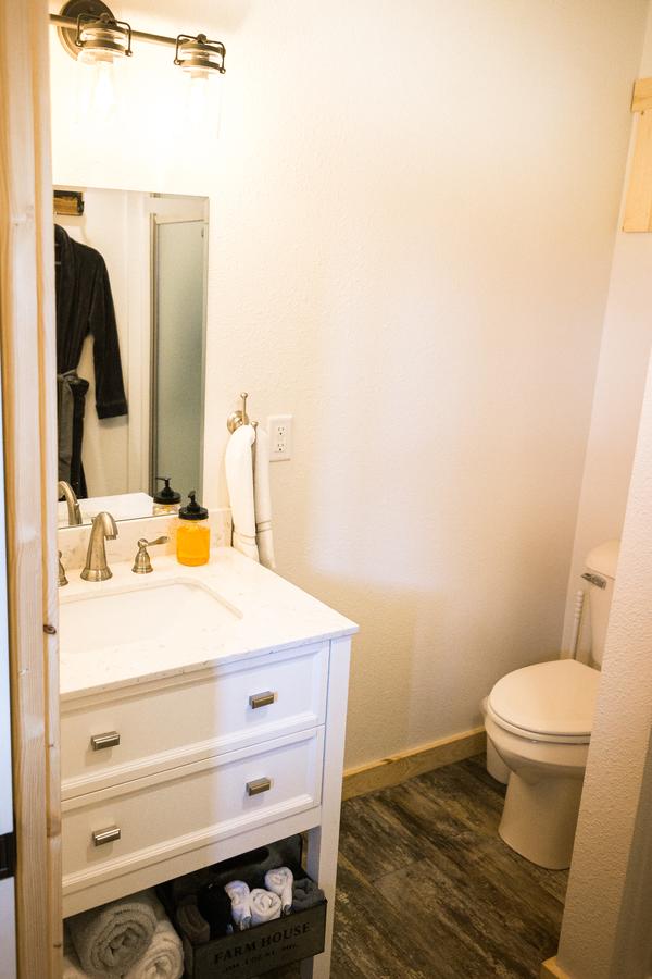 Oostema Farmstead Inn Tiny House - thumb 16