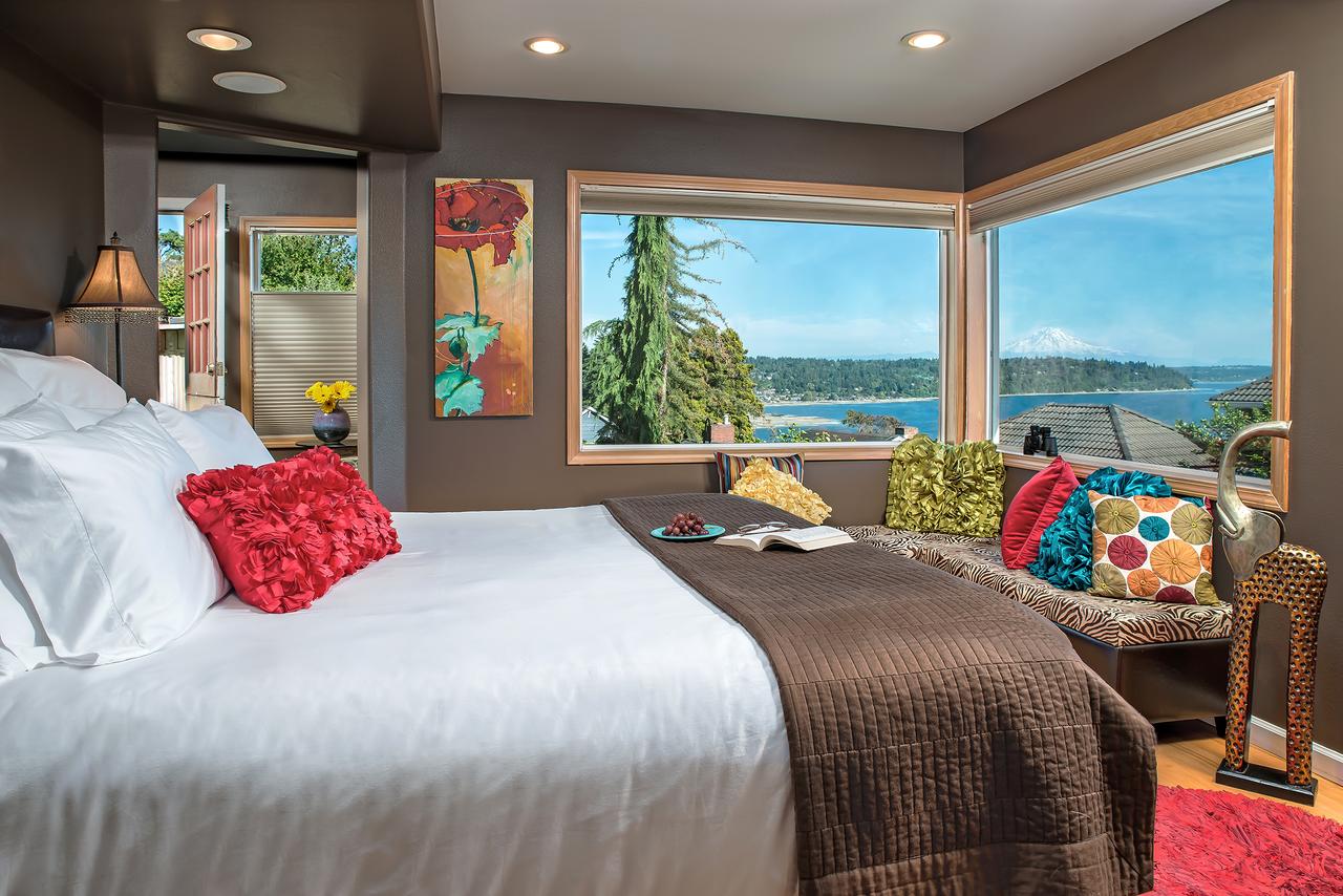 Three Tree Point Bed And Breakfast - thumb 0