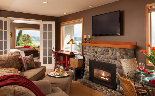 Three Tree Point Bed And Breakfast - thumb 2