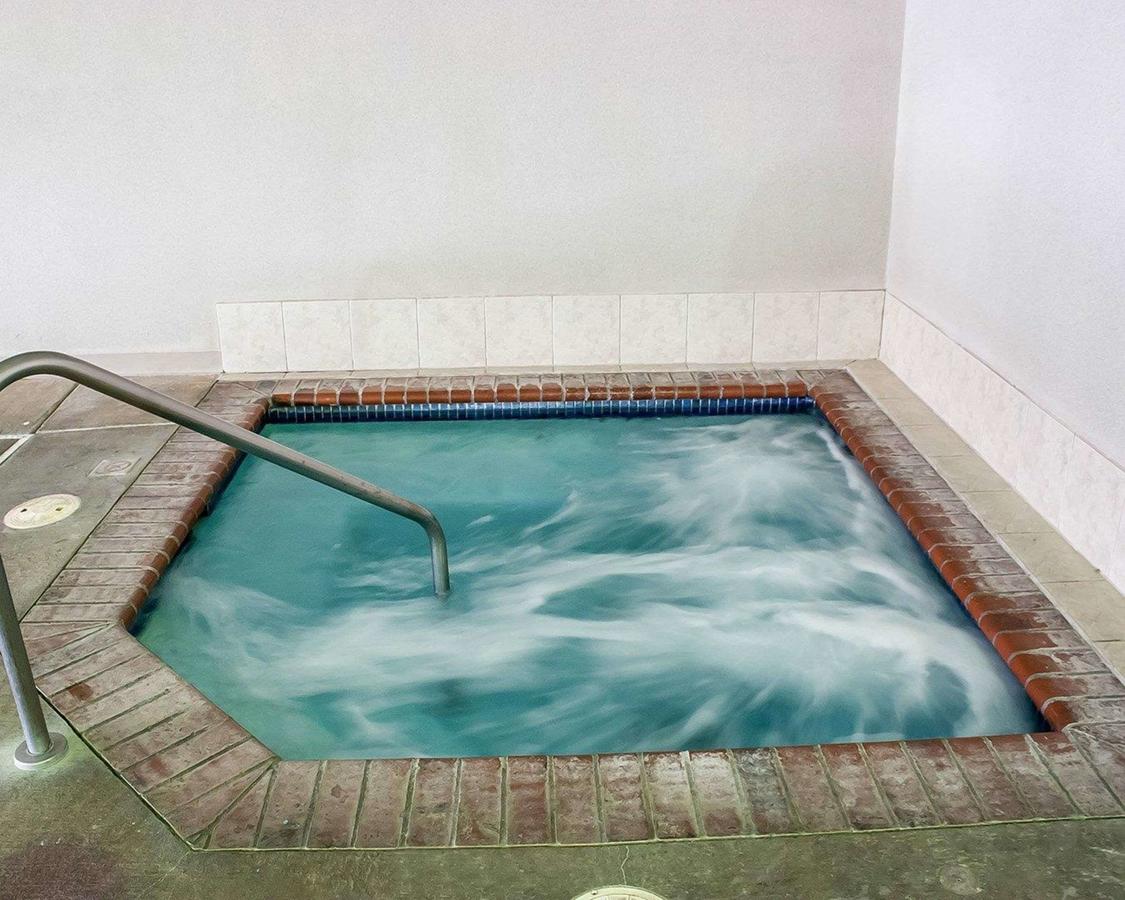 Comfort Inn & Suites Ocean Shores - thumb 6