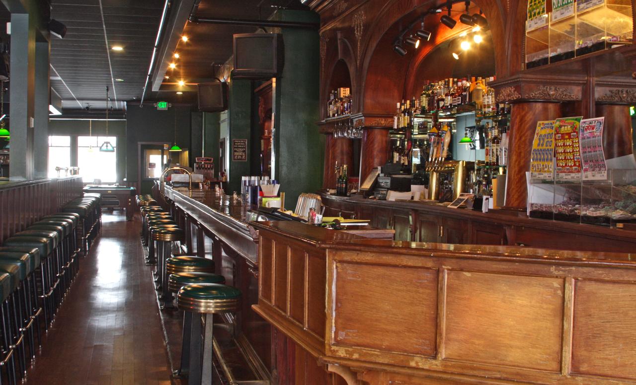 Lakeview Hotel - thumb 7