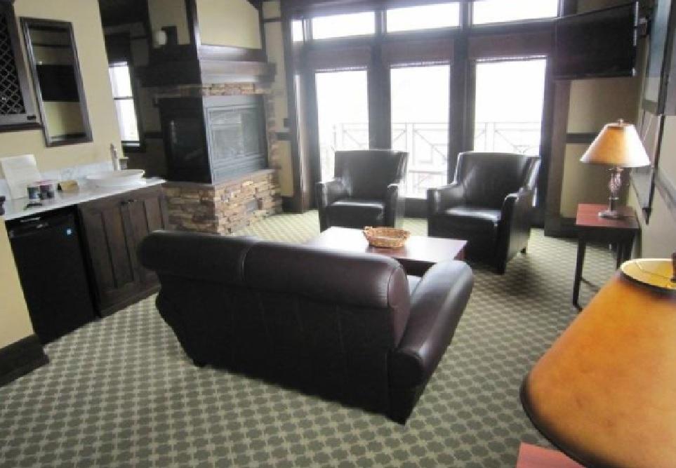 Lakeview Hotel - thumb 23