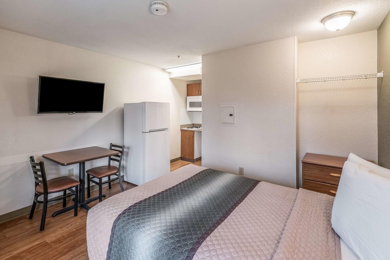 HomeTowne Studios Spokane - Valley - thumb 1